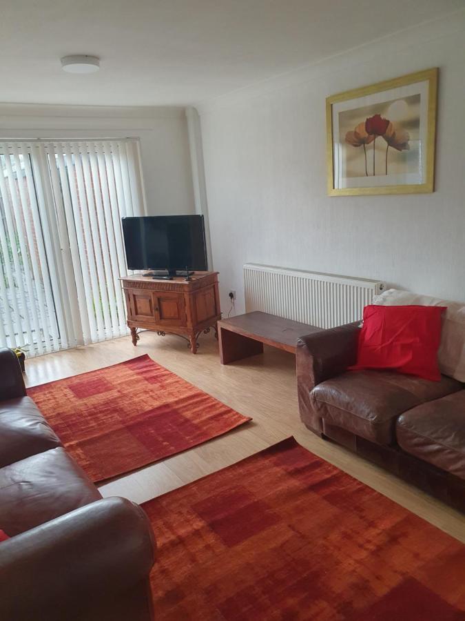 Quiet House 8 Mins From Nec/Airport Βίλα Marston Green Εξωτερικό φωτογραφία